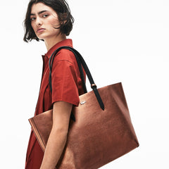 Women's Anna Reversible Matte And Iridescent Leather Tote / Lacoste