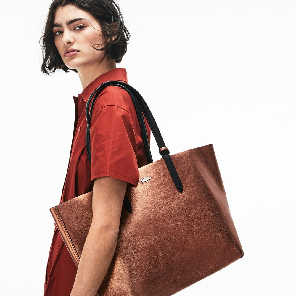 Women's Anna Reversible Matte And Iridescent Leather Tote / Lacoste