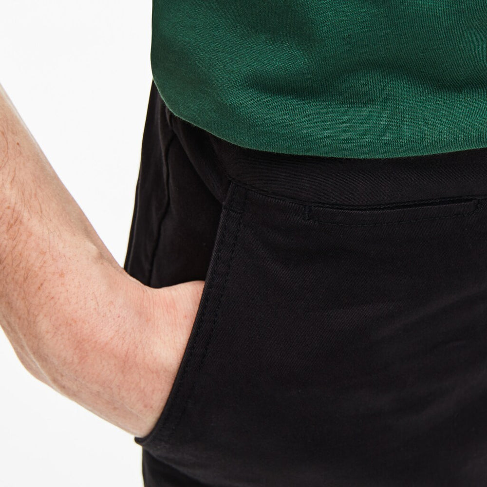 Men's Regular Fit Cotton Gabardine Chino Pants / Lacoste