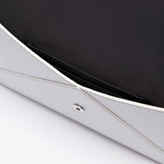 Women's Chantaco Chain Leather Envelope Wallet / Lacoste